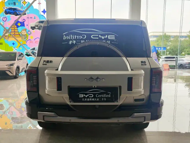 BYD FangChengBao Leopard 8 — Фото автомобиля 6