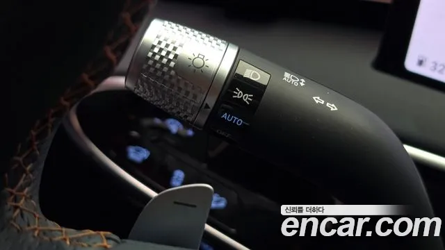 Genesis GV70 — Фото автомобиля 26