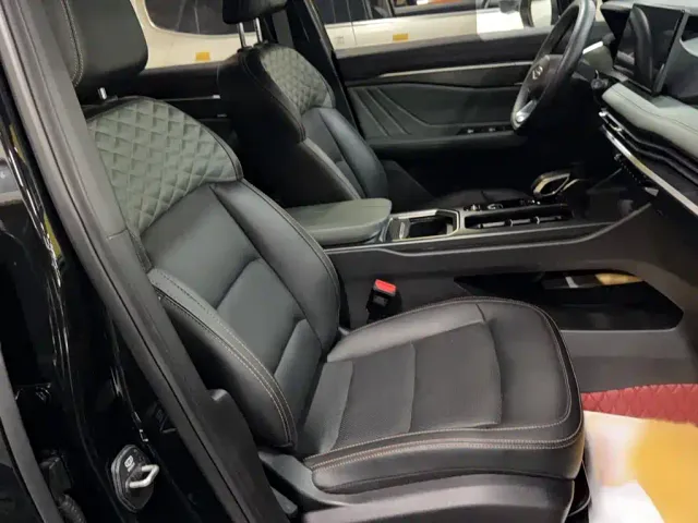 Geely Haoyue L — Фото автомобиля 2