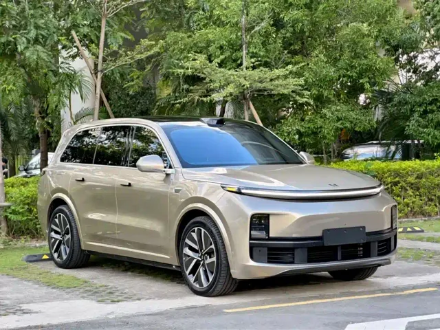 Li Auto L9 — Фото автомобиля 5