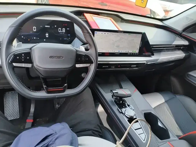 Changan Z6 — Фото автомобиля 9