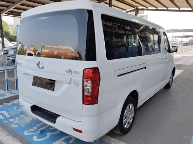 Changan Ruixing M90 — Фото автомобиля 6
