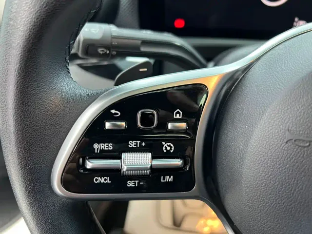 Mercedes-Benz A-Class — Фото автомобиля 13