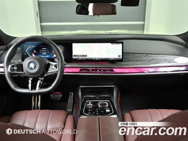 BMW 7 Series G70 — Фото автомобиля 7
