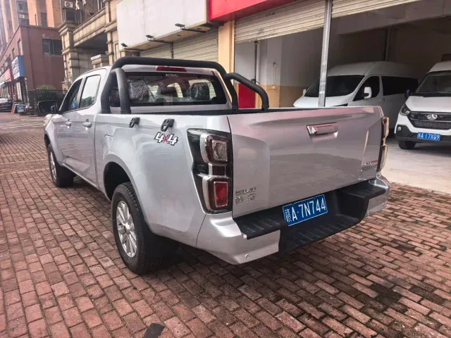 Isuzu Lingtuo — Фото автомобиля 7