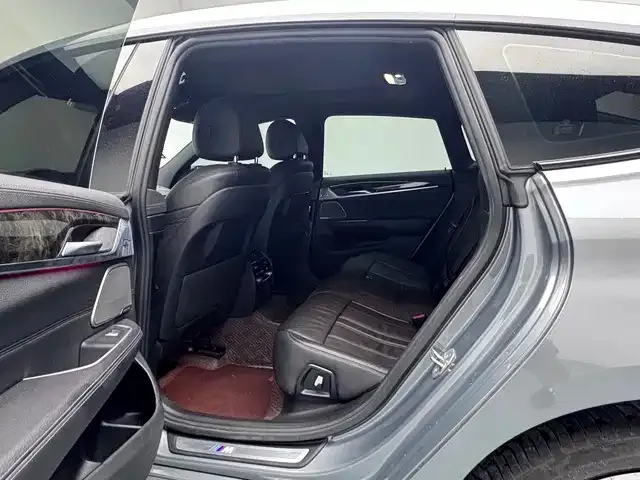 BMW 6 Series Gran Turismo — Фото автомобиля 12