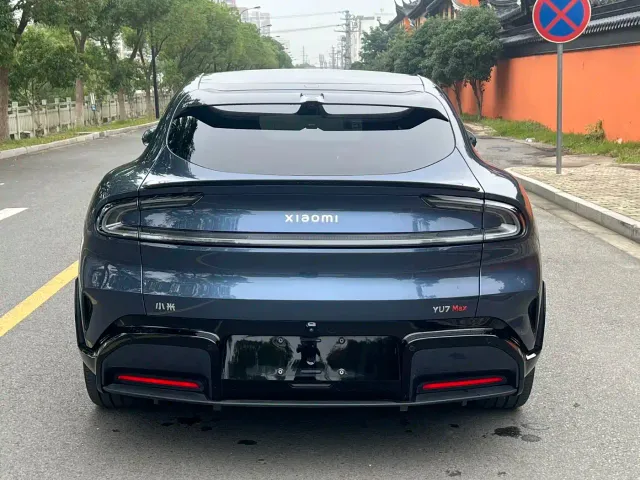 Xiaomi YU7 — Фото автомобиля 6
