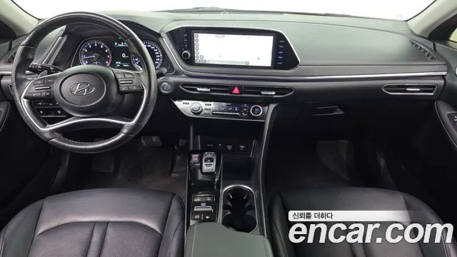 Hyundai Sonata — Фото автомобиля 10