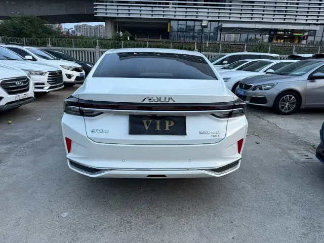 Dongfeng Yixuan MAX — Фото автомобиля 7