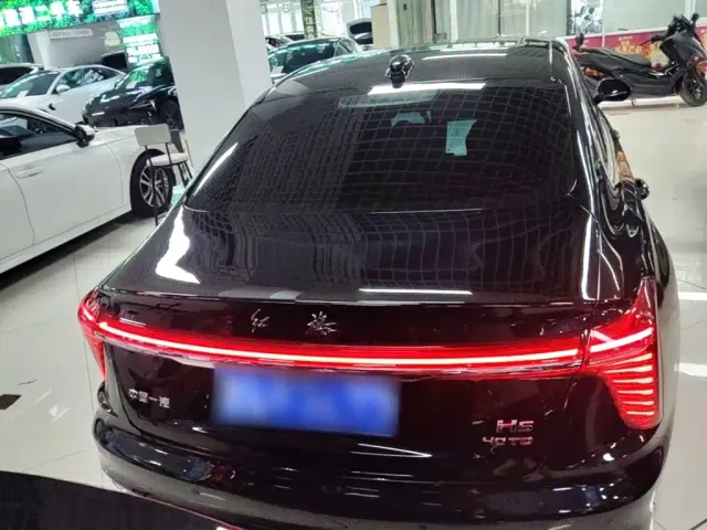 Hongqi H5 — Фото автомобиля 5