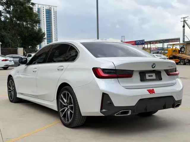 BMW 3 Series — Фото автомобиля 16