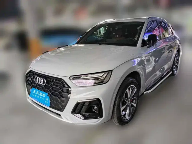 Фотография автомобиля — Audi Q5L