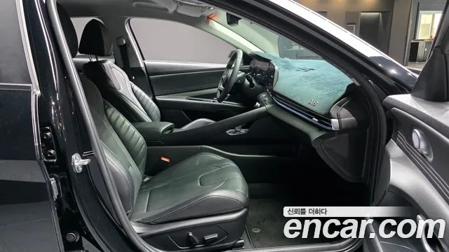 Hyundai Avante CN7 — Фото автомобиля 16