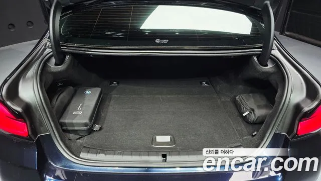 BMW 5 Series G30 — Фото автомобиля 19