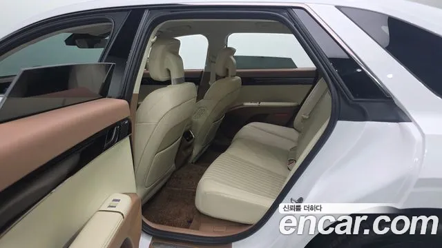 Hyundai Grandeur GN7 — Фото автомобиля 24