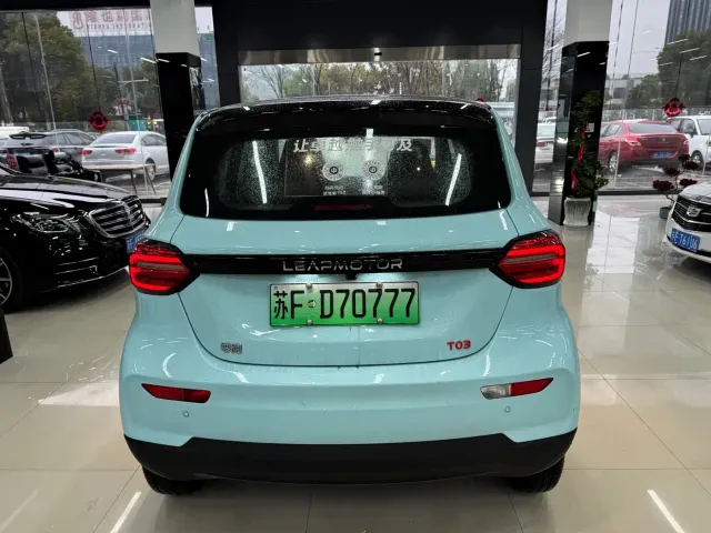 Leapmotor T03 — Фото автомобиля 6