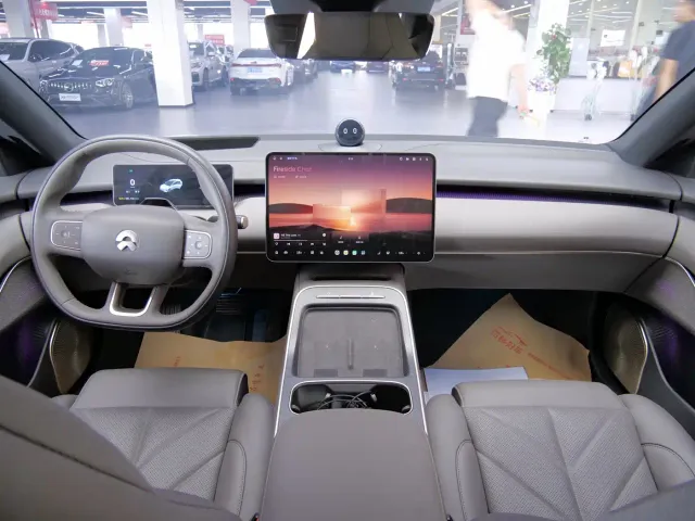 Nio ET5 Touring — Фото автомобиля 13