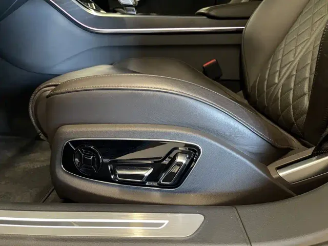 Audi A8 — Фото автомобиля 25