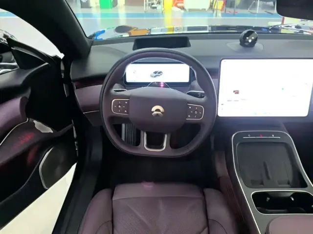 Nio ET5 Touring — Фото автомобиля 10