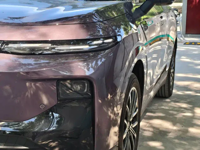 Leapmotor B10 — Фото автомобиля 13