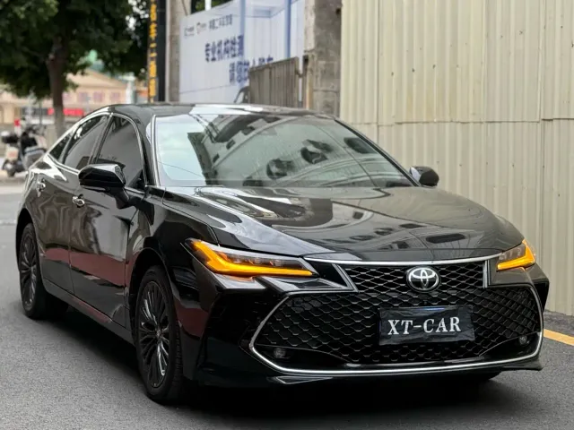 Toyota Avalon — Фото автомобиля 3
