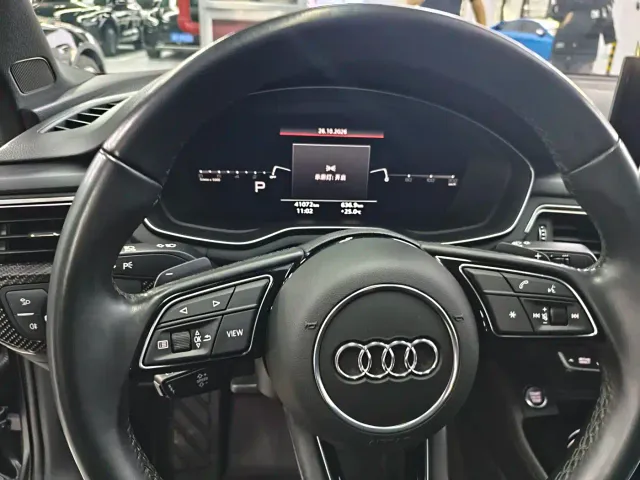 Audi A4L — Фото автомобиля 4