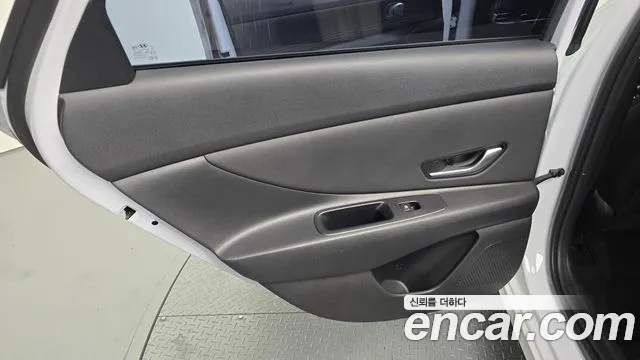 Hyundai AVANTE Новый Avante (CN7) — Фото автомобиля 25