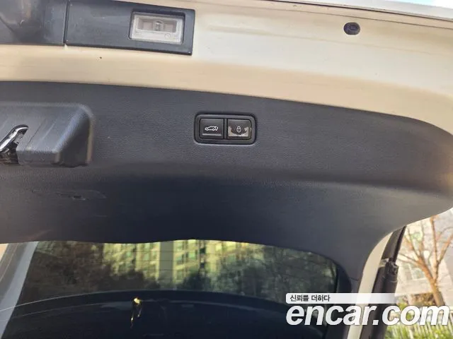 Genesis GV70 2.5T Бензин 2WD — Фото автомобиля 10