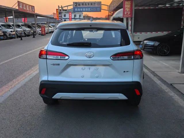 Toyota Corolla Cross — Фото автомобиля 13