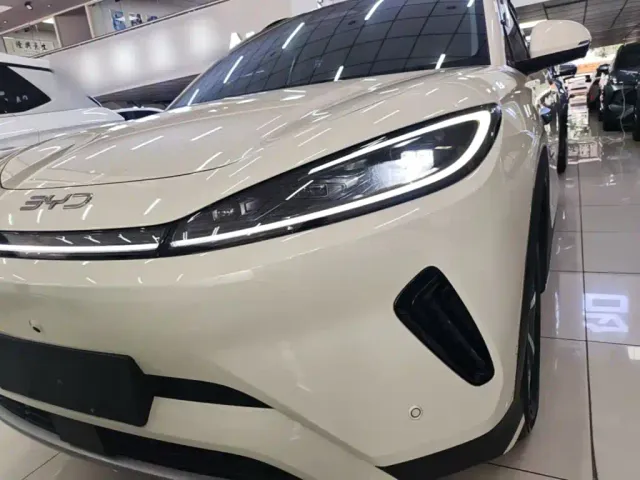 BYD Sealion 05 EV — Фото автомобиля 23