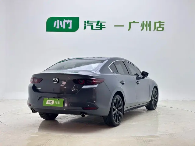 Mazda Axela — Фото автомобиля 6