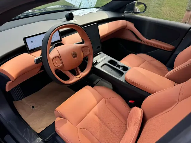 Nio ET5 Touring — Фото автомобиля 4