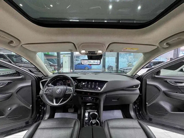 Buick Envision Plus — Фото автомобиля 20