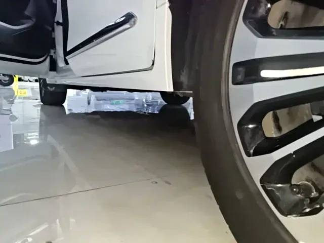 Wuling Jiachen — Фото автомобиля 21