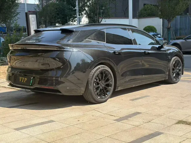 Zeekr 007 GT — Фото автомобиля 9