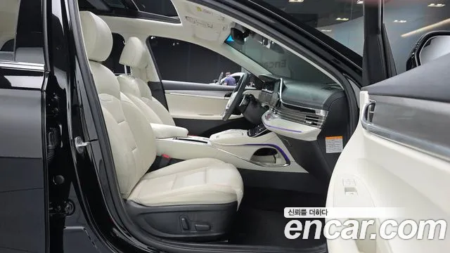 Hyundai Grandeur (New) Hybrid — Фото автомобиля 16