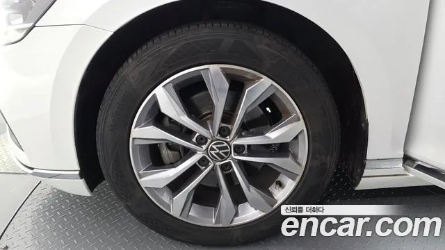 Volkswagen Passat Passat GT(B8) 2.0 TDI Premium — Фото автомобиля 5