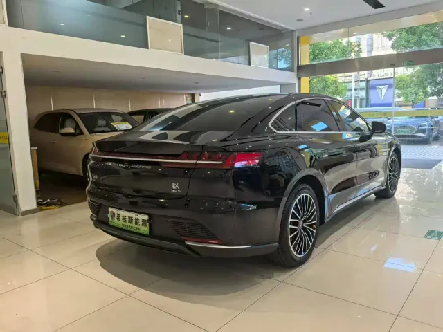BYD Han — Фото автомобиля 2