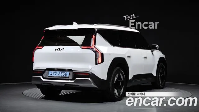 Kia EV9 — Фото автомобиля 2