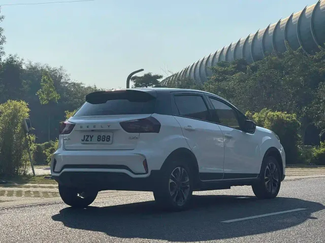 Geely Geometry EX3 Kung Fu Bull — Фото автомобиля 5