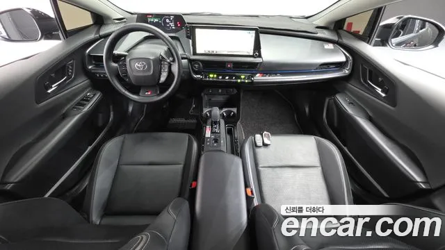 Toyota Prius — Фото автомобиля 7