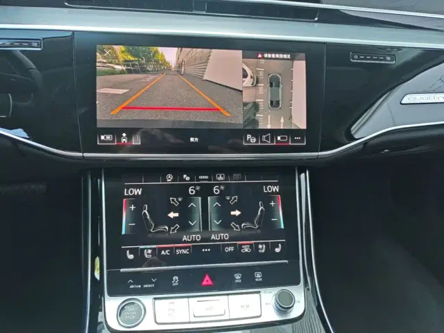 Audi A8 — Фото автомобиля 12