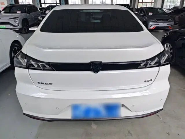 Peugeot 408 — Фото автомобиля 5