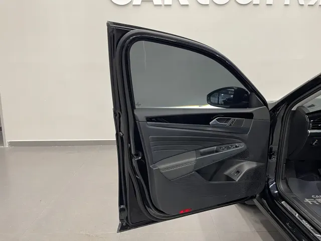 Volkswagen Passat — Фото автомобиля 11
