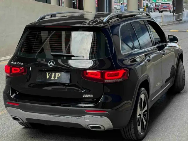 Mercedes-Benz Mercedes-Benz GLB 2023 GLB 220 Style — Фото автомобиля 4