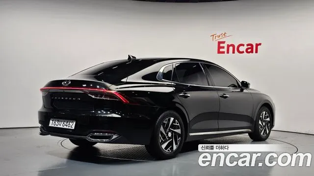 Hyundai Grandeur Premium — Фото автомобиля 2