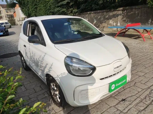 Roewe Clever — Фото автомобиля 3