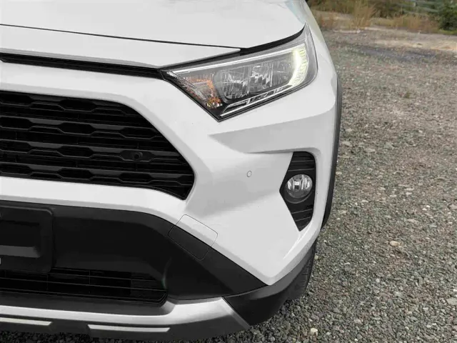 Toyota RAV4 — Фото автомобиля 13