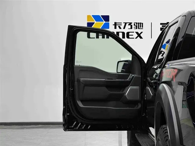 Ford F-150 Raptor — Фото автомобиля 5