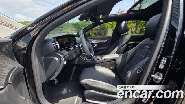Mercedes-Benz E-Class — Фото автомобиля 13